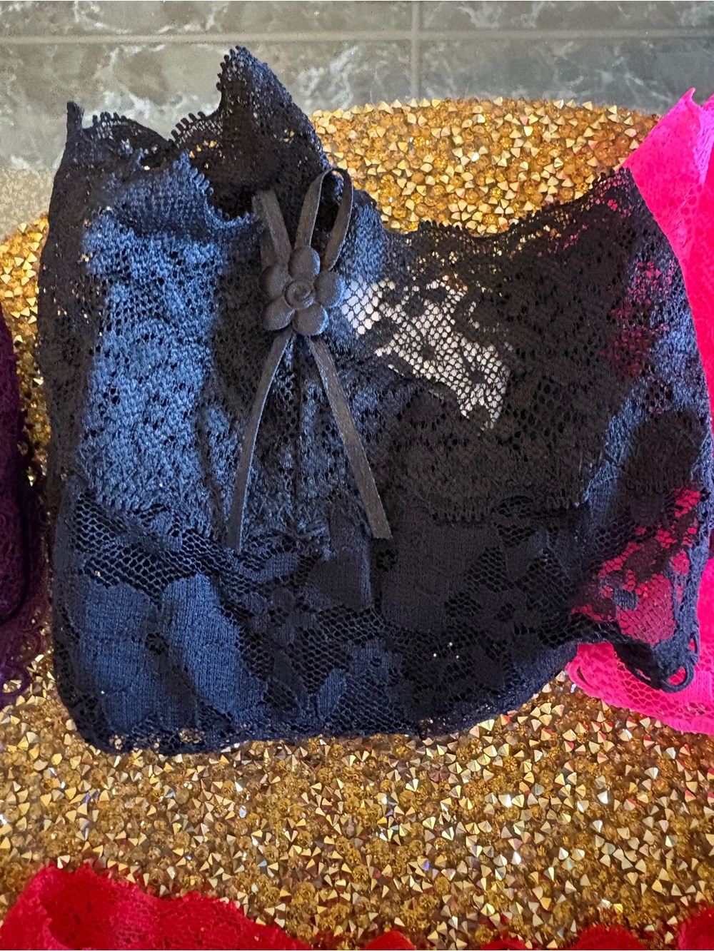 Lace NWT Thong Panties– Red Lace + 4 colors(5 packs)with Decorative Bow - Picture 12 of 14